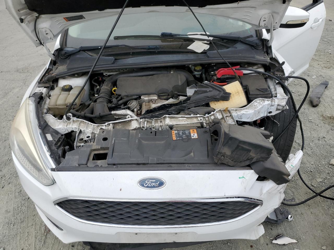 2015 Ford Focus Se VIN: 1FADP3FE7FL361739 Lot: 64951245