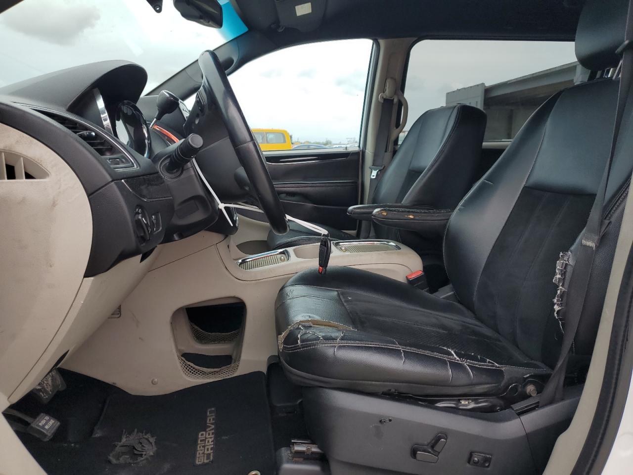 2017 Dodge Grand Caravan Sxt VIN: 2C4RDGCG3HR595988 Lot: 65553075