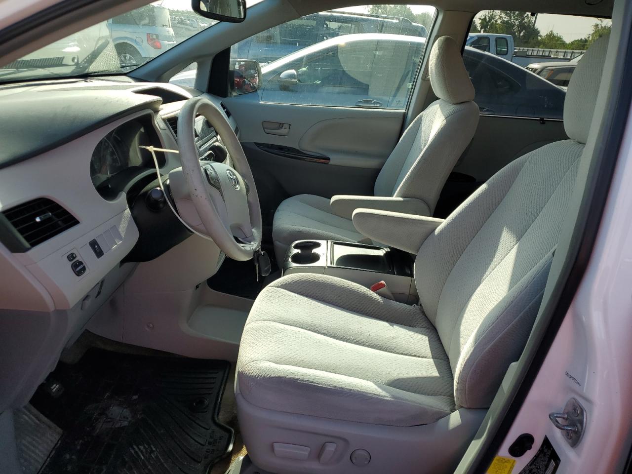 2013 Toyota Sienna Le VIN: 5TDKK3DC3DS312597 Lot: 62937395