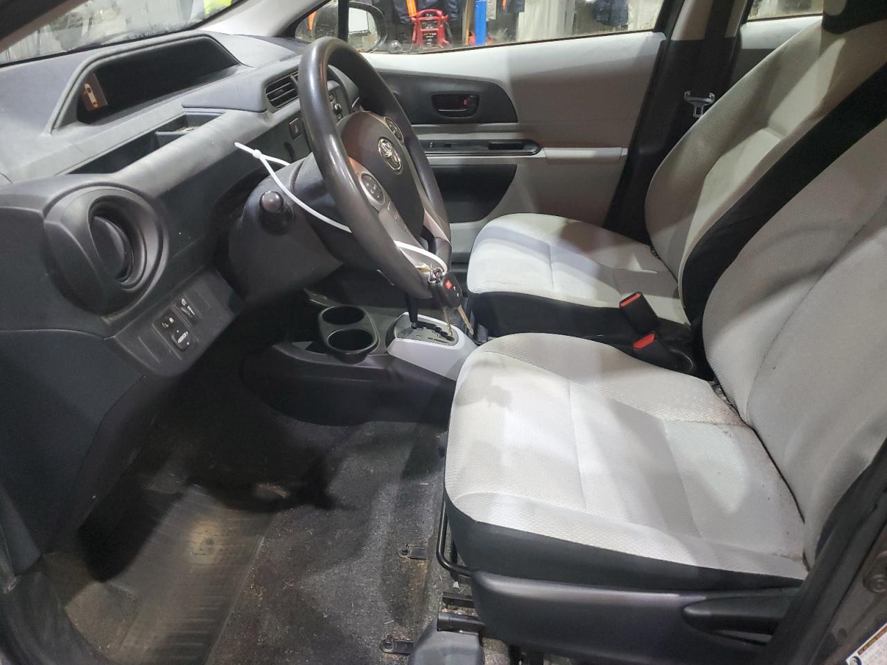 2014 Toyota Prius C VIN: JTDKDTB32E1072258 Lot: 64668255
