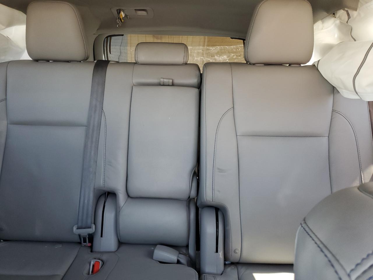 2016 Toyota Highlander Xle VIN: 5TDKKRFH8GS503982 Lot: 65049305