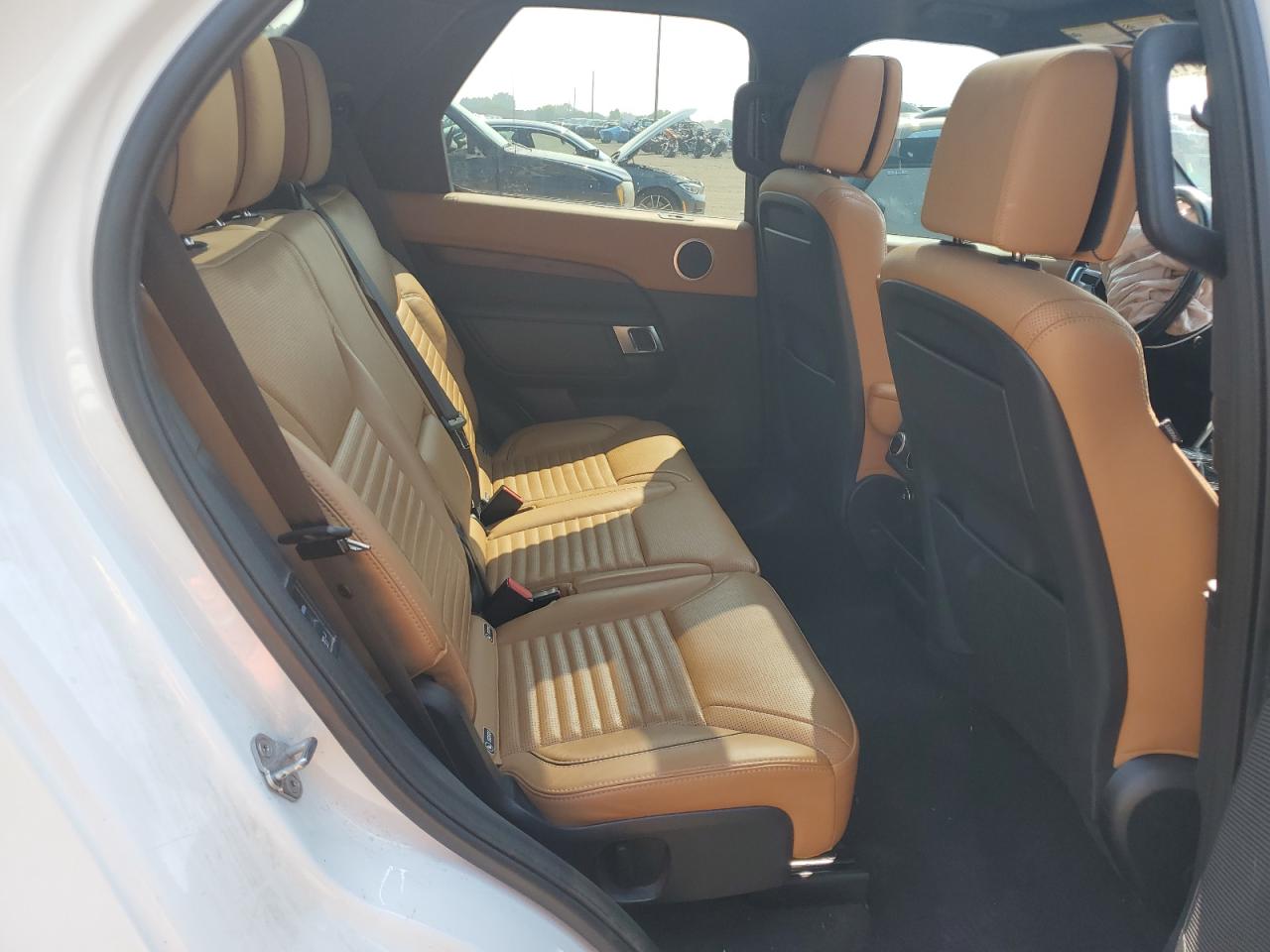 2018 Land Rover Discovery Hse Luxury VIN: SALRT2RV0JA057893 Lot: 64361745