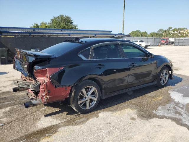  NISSAN ALTIMA 2016 Czarny