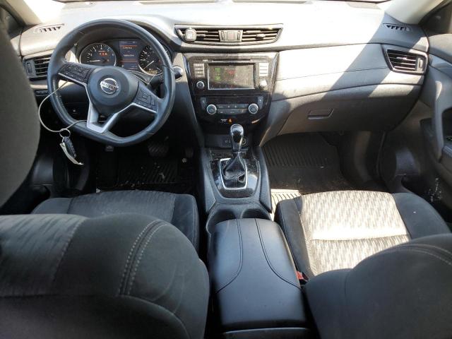  NISSAN ROGUE 2018 Srebrny