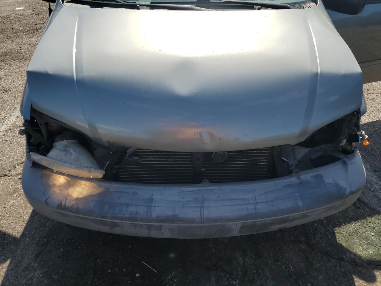4t3zf13c6yu216055 4T3ZF13C6YU216055 2000 Toyota Sienna Le