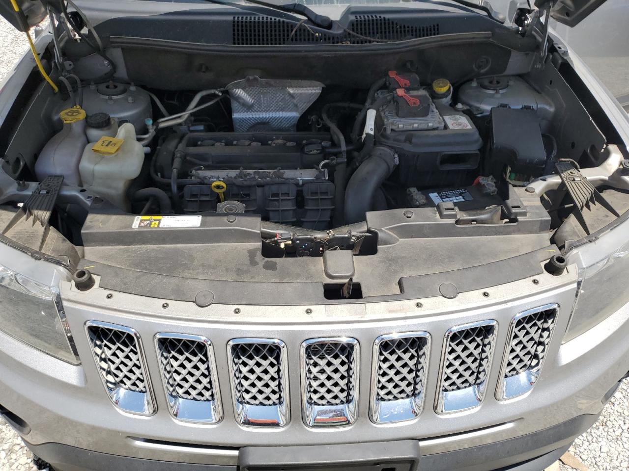 2017 Jeep Compass Latitude VIN: 1C4NJCEA0HD117085 Lot: 64898145