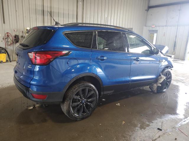  FORD ESCAPE 2019 Granatowy