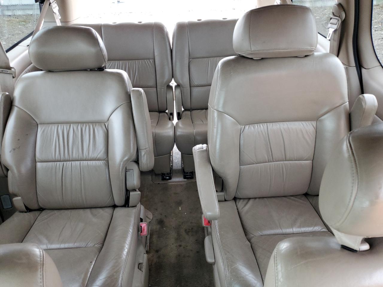 1998 Toyota Sienna Le VIN: 4T3ZF13C3WU048825 Lot: 63499305