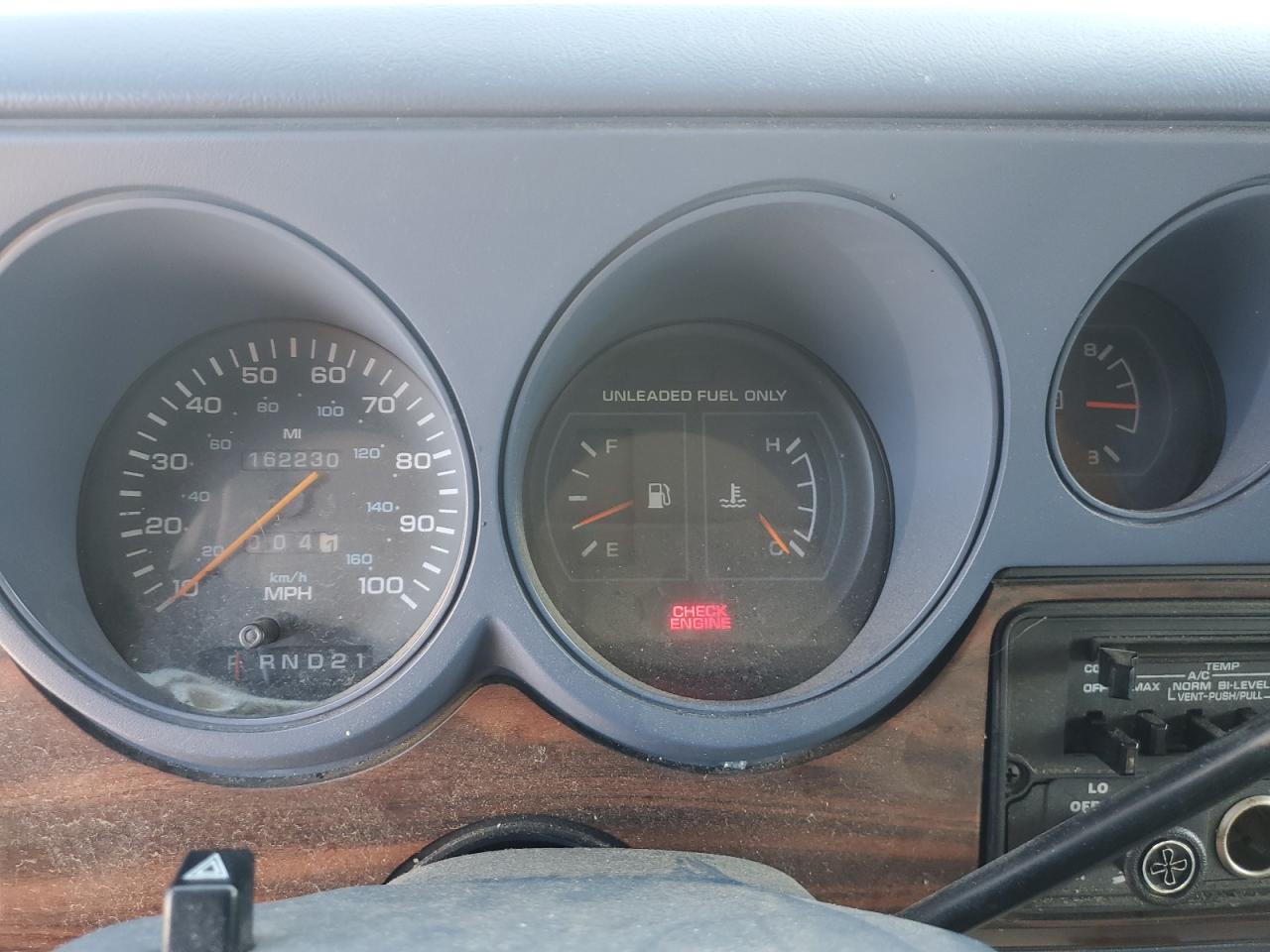 1994 Dodge Ram Van B250 VIN: 2B6HB21Y0RK105747 Lot: 64283805