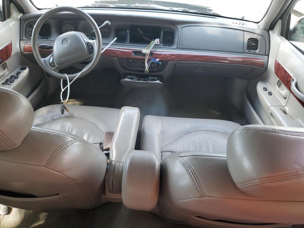 2000 Mercury Grand Marquis Gs VIN: 2MEFM74W1YX643474 Lot: 65283235