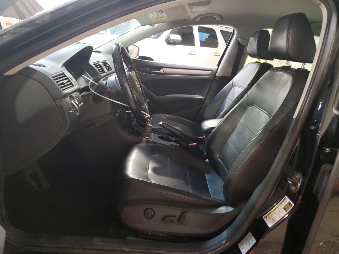 2014 Volkswagen Passat S VIN: 1VWAT7A39EC079877 Lot: 64718995