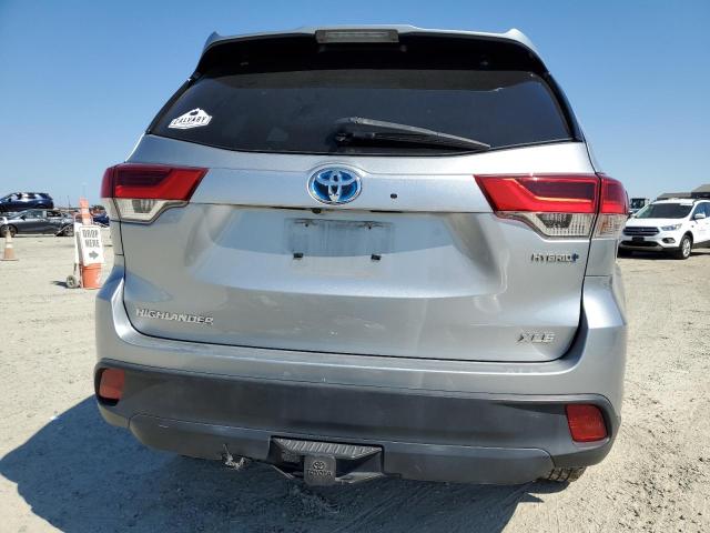  TOYOTA HIGHLANDER 2019 Srebrny