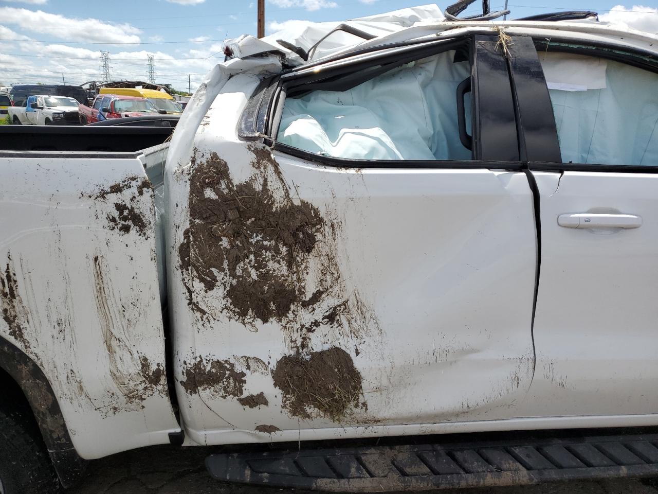 2025 GMC Sierra K1500 At4 VIN: 1GTUUEE88SZ254846 Lot: 65126585