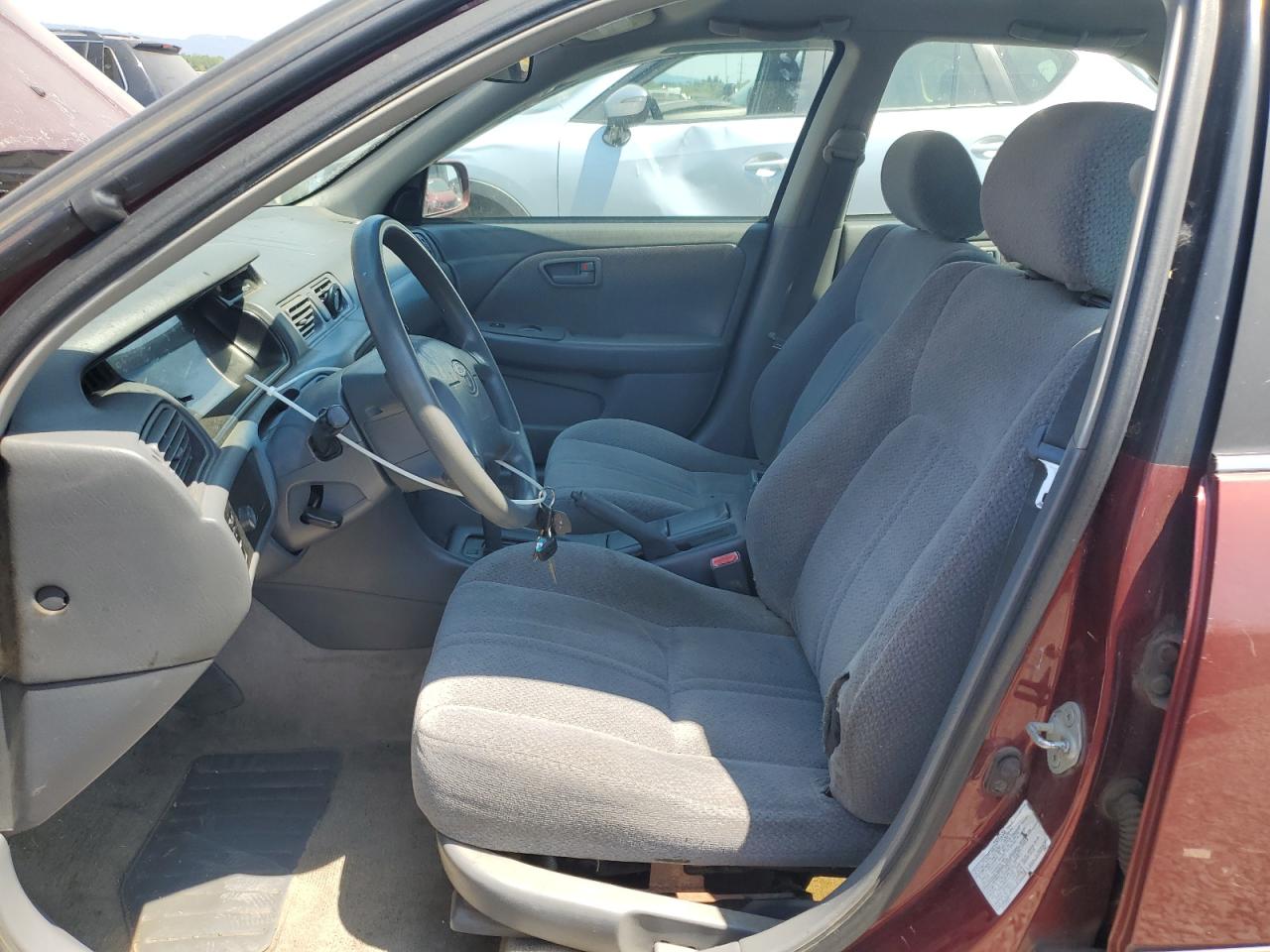 2000 Toyota Camry Ce VIN: JT2BG22K9Y0400240 Lot: 64599335