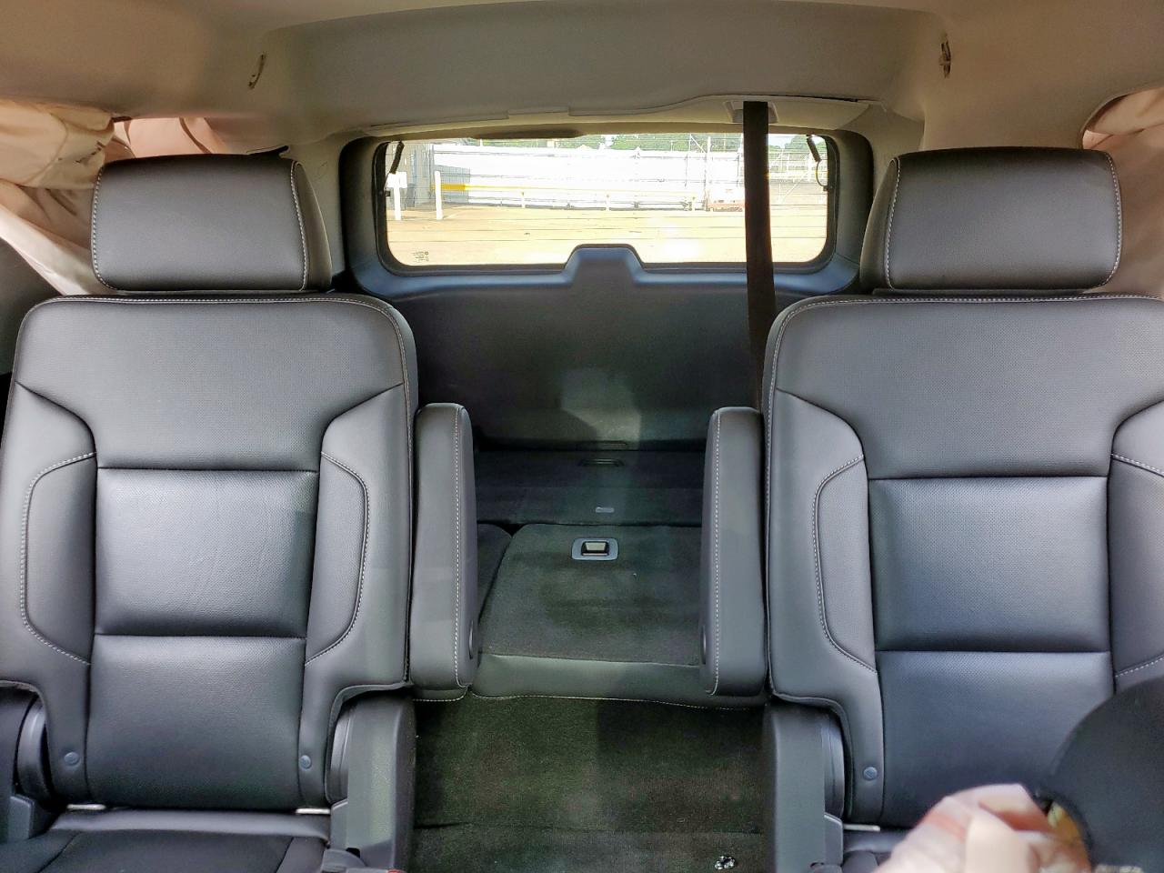 2018 Chevrolet Tahoe C1500 Premier VIN: 1GNSCCKC8JR111750 Lot: 64522315