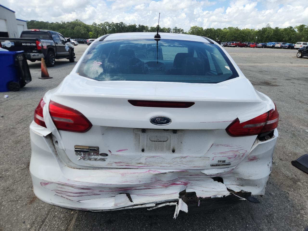 2016 Ford Focus Se VIN: 1FADP3F26GL329453 Lot: 61548325