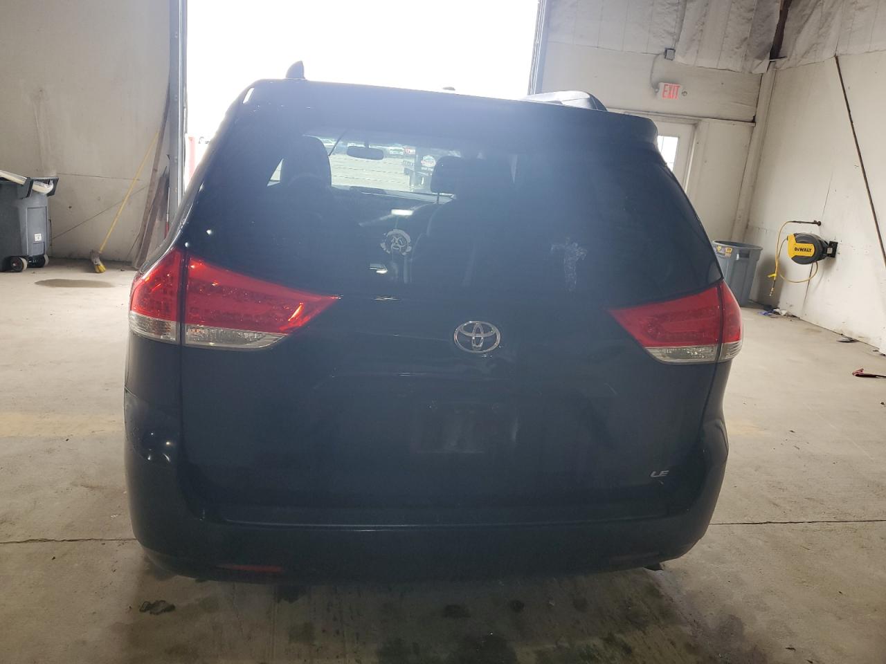 2014 Toyota Sienna Le VIN: 5TDKK3DC8ES487977 Lot: 63947135