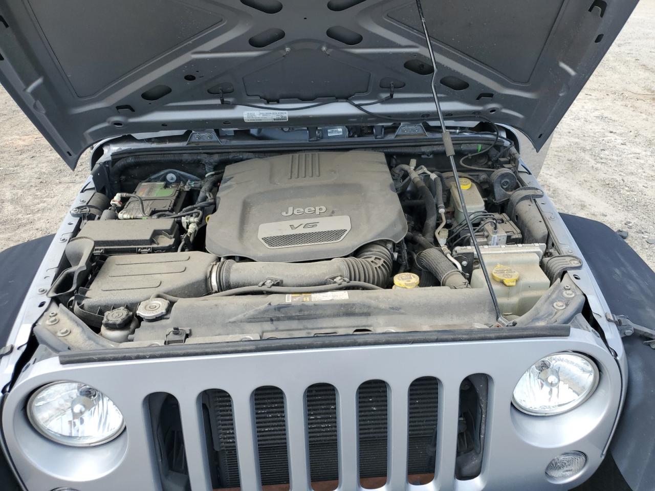 2016 Jeep Wrangler Unlimited Sport VIN: 1C4BJWDG8GL180255 Lot: 64616395