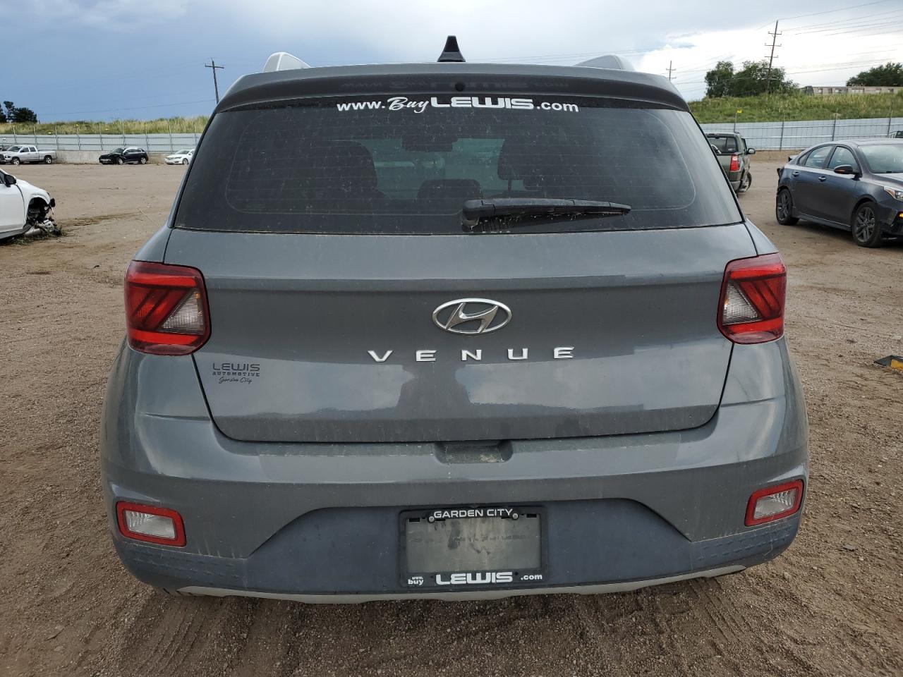 2022 Hyundai Venue Sel VIN: KMHRC8A33NU141422 Lot: 63744515