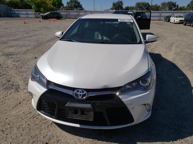  TOYOTA CAMRY 2017 White