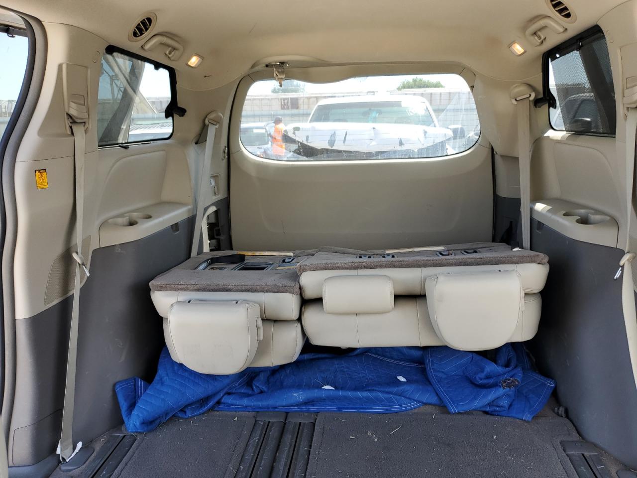 5tdyk3dc6cs230792 5TDYK3DC6CS230792 2012 Toyota Sienna Xle