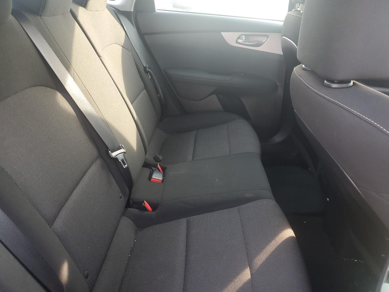 3KPF24AD5NE466454 2022 Kia Forte Fe