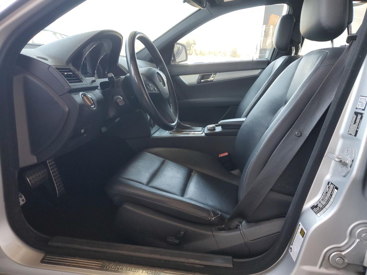 2009 Mercedes-Benz C 300 VIN: WDDGF54X99R043896 Lot: 63463445