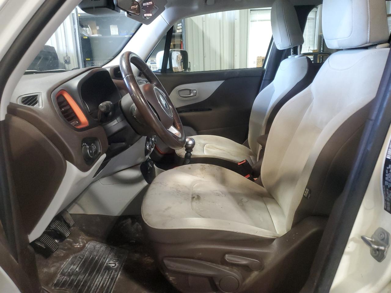 2015 Jeep Renegade Latitude VIN: ZACCJABH2FPC07639 Lot: 64127045