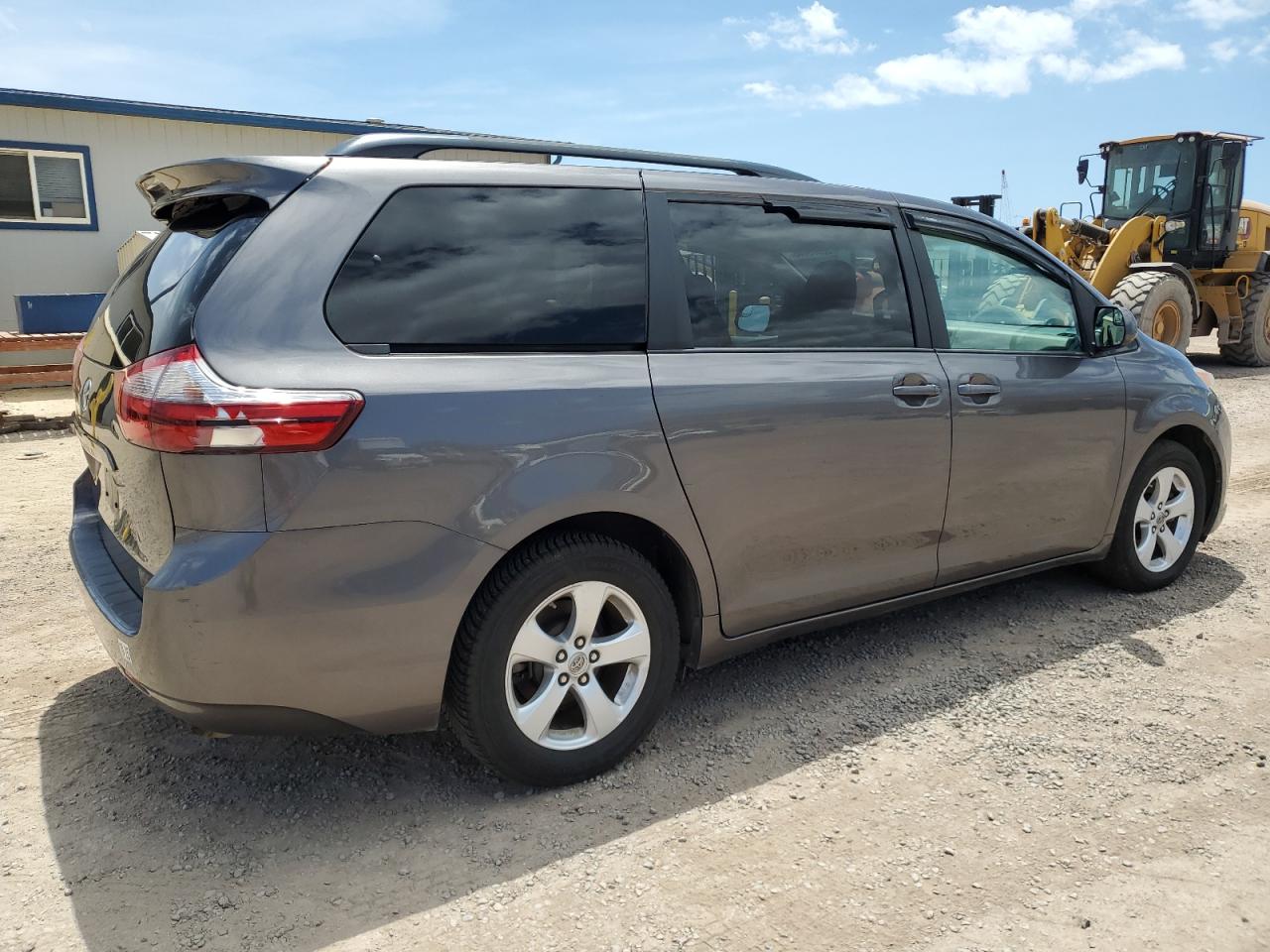 2017 Toyota Sienna Le VIN: 5TDKZ3DC1HS899027 Lot: 66518445