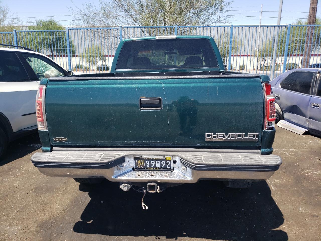 1998 Chevrolet Gmt-400 K1500 VIN: 1GCEK19R4WR124333 Lot: 65850785