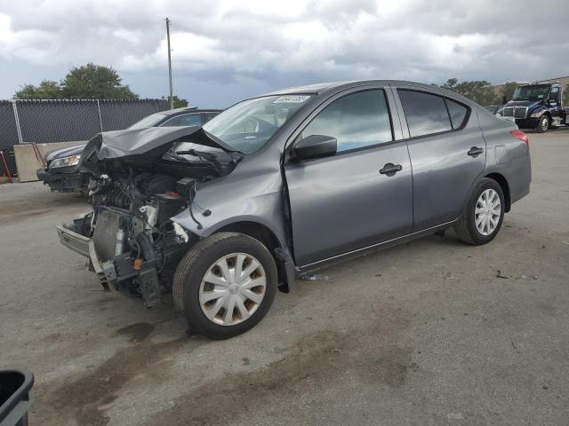  NISSAN VERSA 2017 Szary