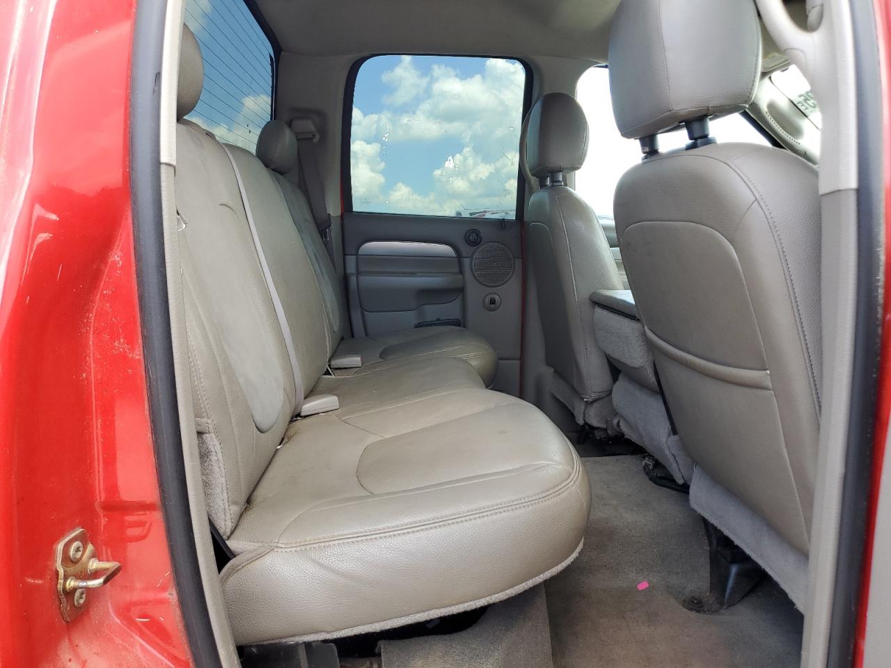 2004 Dodge Ram 1500 St VIN: 1D7HA18D14S692573 Lot: 64626095