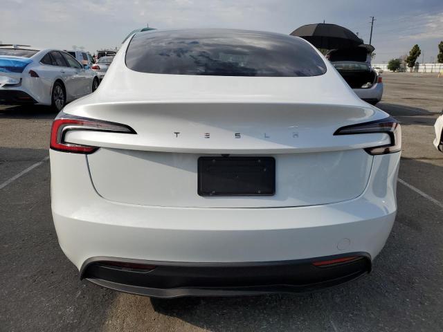  TESLA MODEL 3 2024 Biały