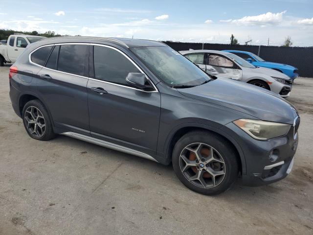 Parquets BMW X1 2017 Szary