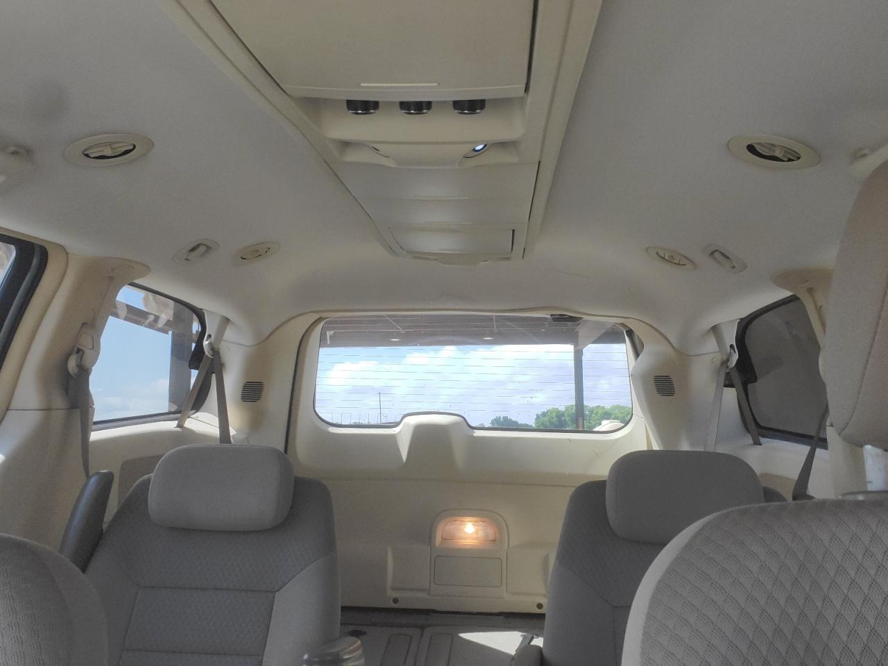 2010 Chrysler Town & Country Touring VIN: 2A4RR5D1XAR114022 Lot: 64637415