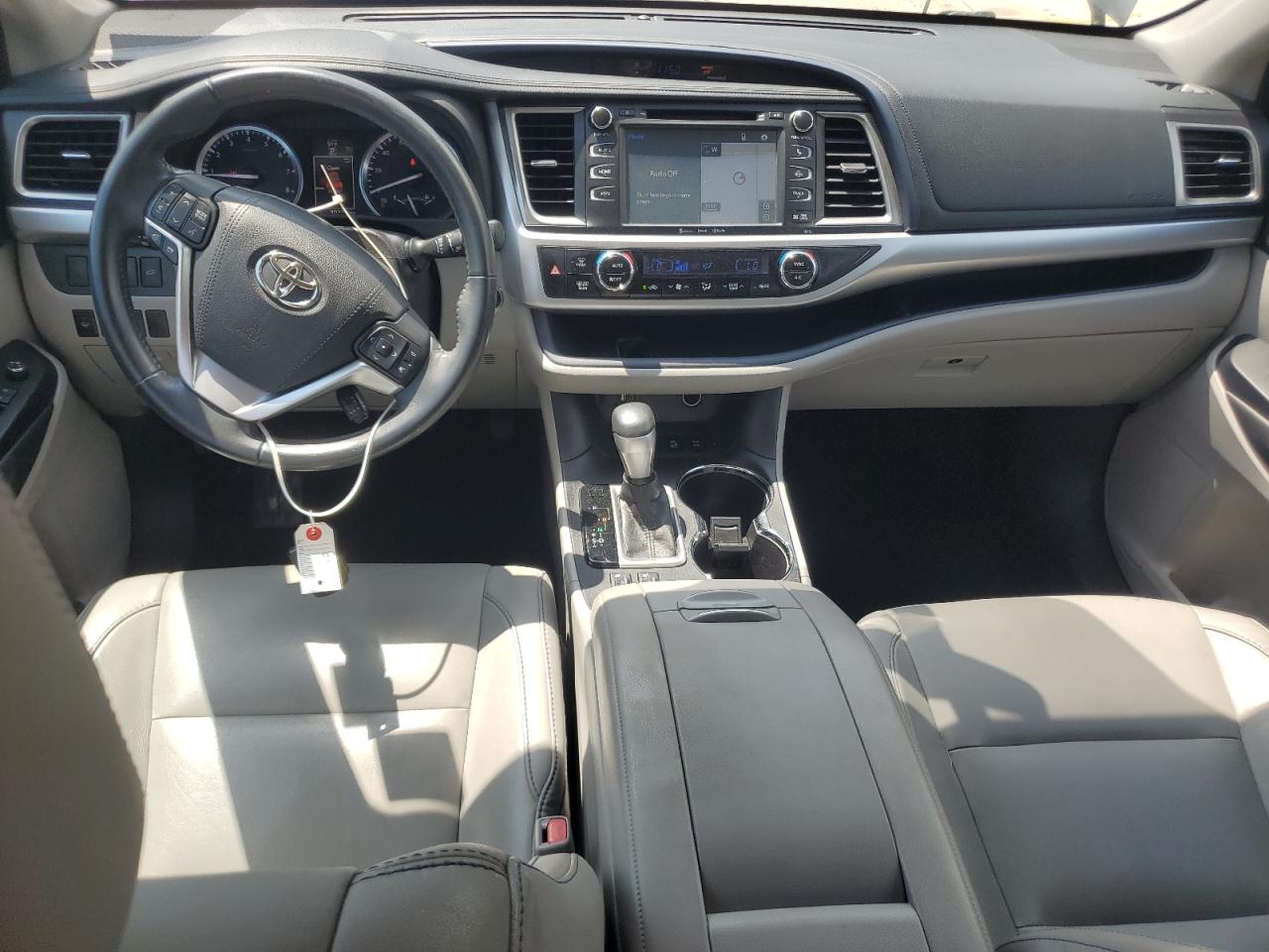 2016 Toyota Highlander Xle VIN: 5TDJKRFH8GS345669 Lot: 64649585