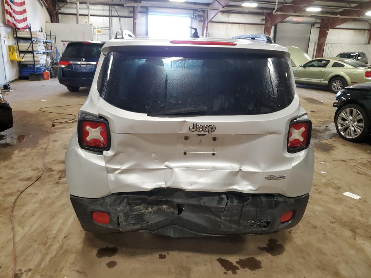 2015 Jeep Renegade Latitude VIN: ZACCJABT0FPB23730 Lot: 64688105