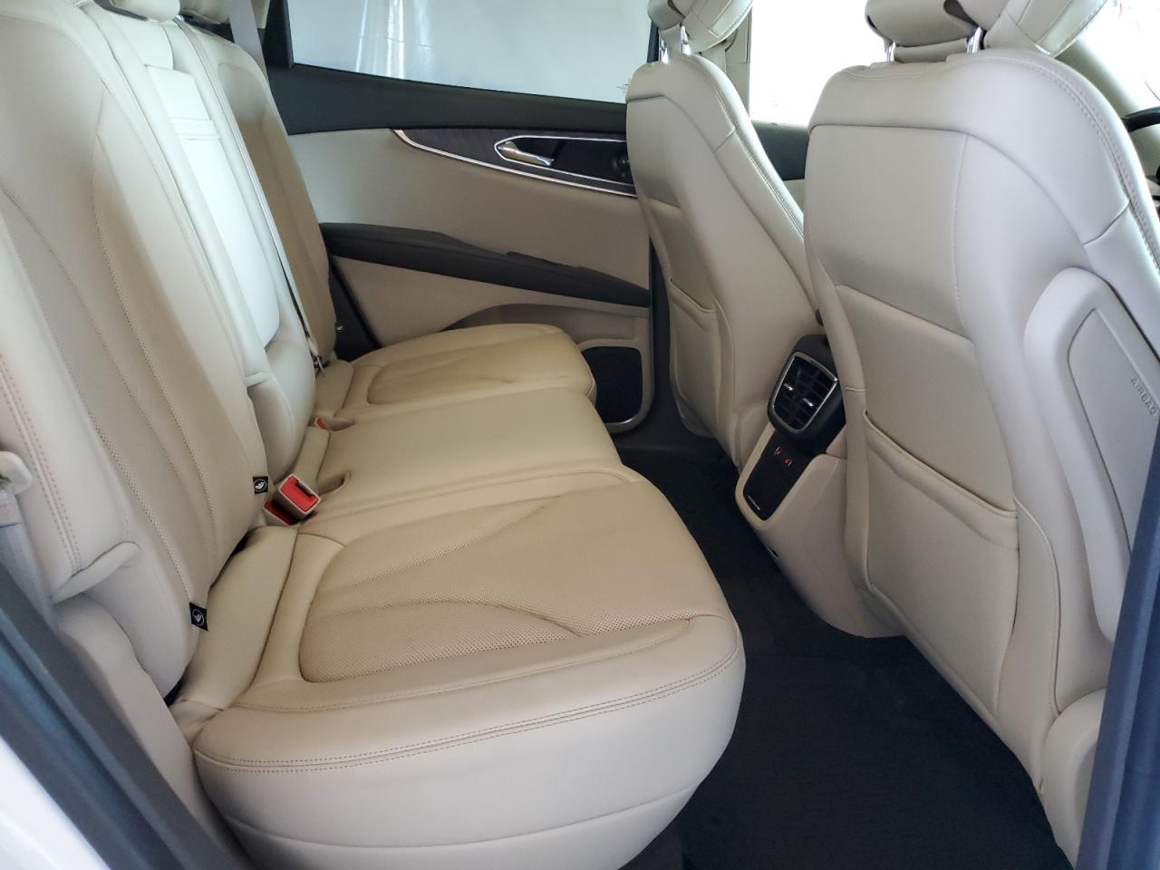 2020 Lincoln Nautilus Reserve VIN: 2LMPJ8K93LBL30790 Lot: 64424085