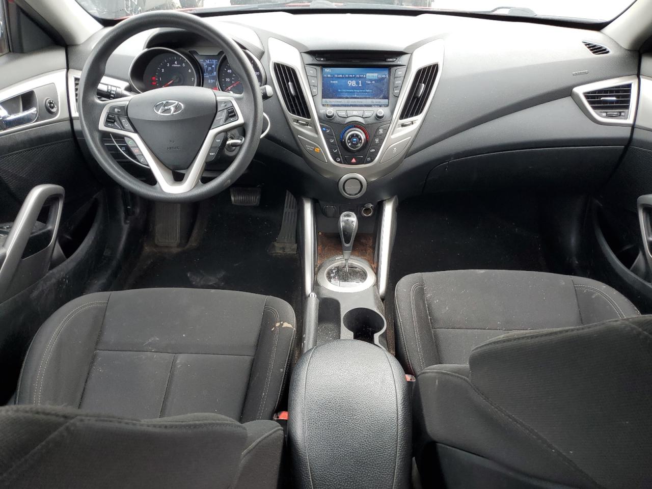 2015 Hyundai Veloster VIN: KMHTC6AD0FU229798 Lot: 64943405
