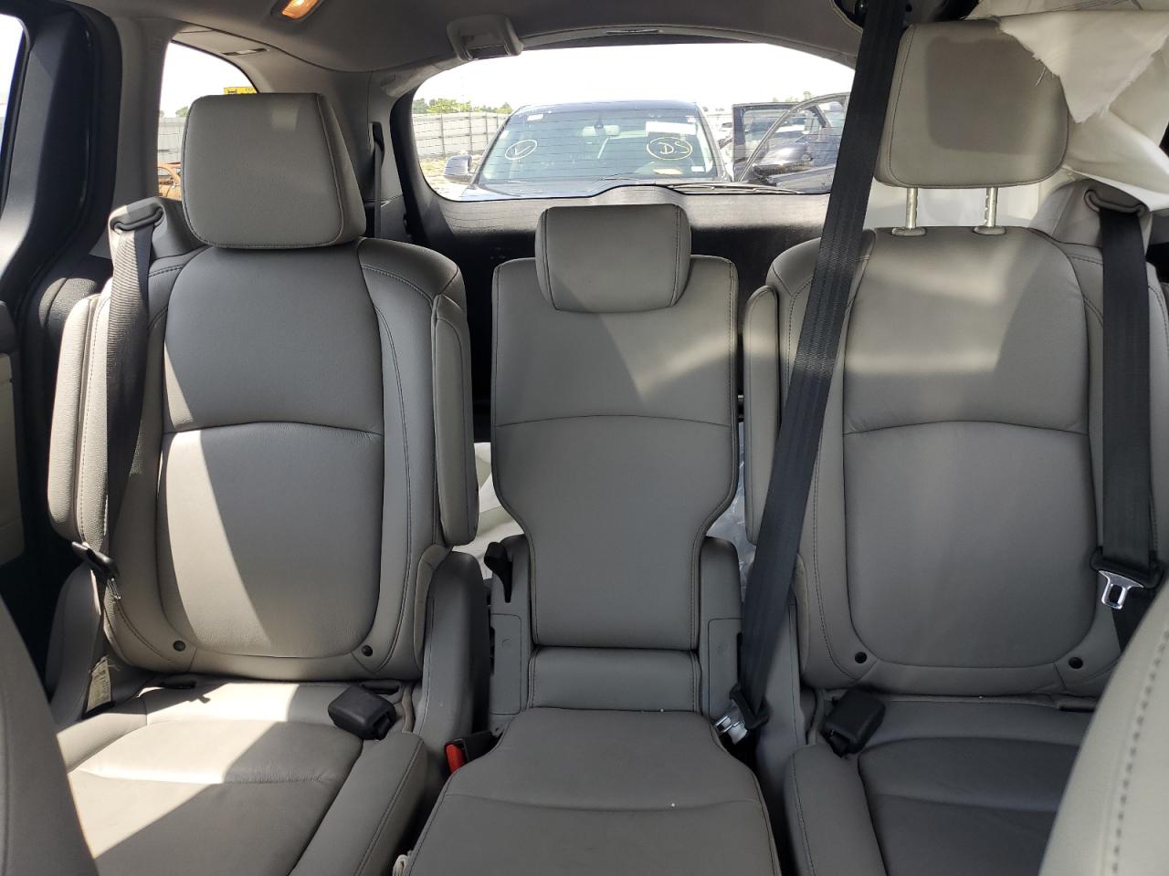 2022 Honda Odyssey Touring VIN: 5FNRL6H84NB001589 Lot: 65760175