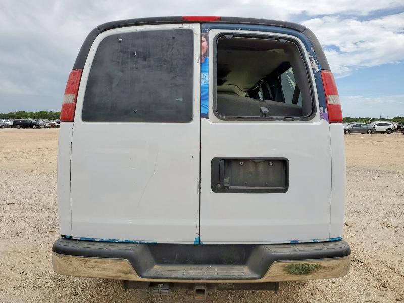 Minivans CHEVROLET EXPRESS 2017 Biały