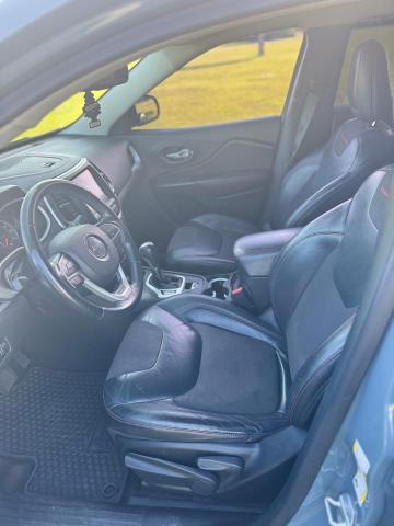Parquets JEEP CHEROKEE 2015 Szary