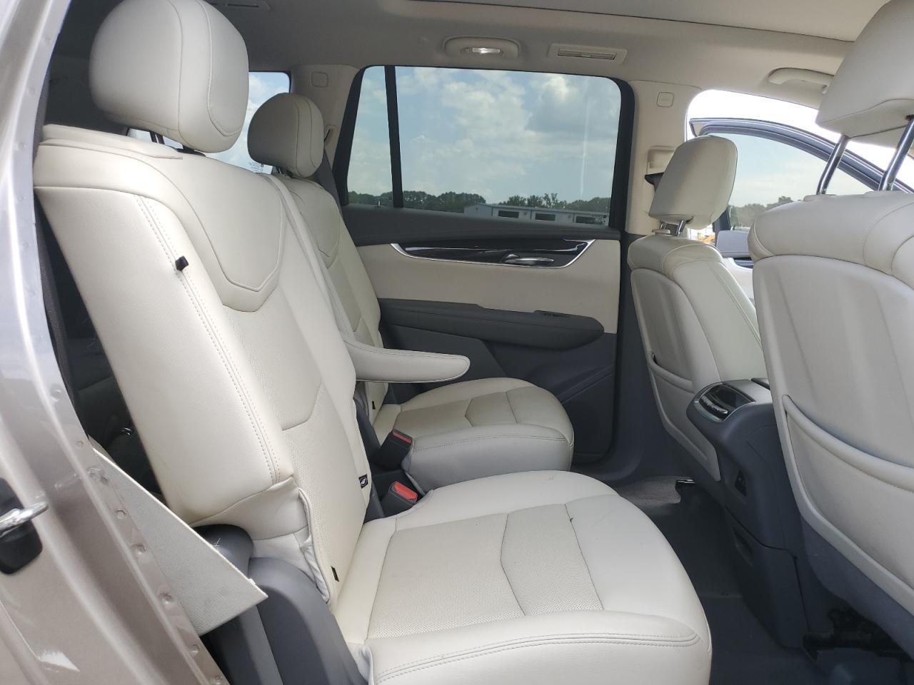 2022 Cadillac Xt6 Premium Luxury VIN: 1GYKPCRS4NZ159255 Lot: 65939865