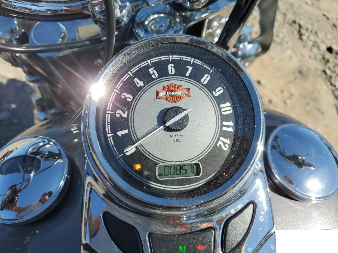 2014 Harley-Davidson Flstc Heritage Softail Classic VIN: 1HD1BWV17EB029945 Lot: 65382125
