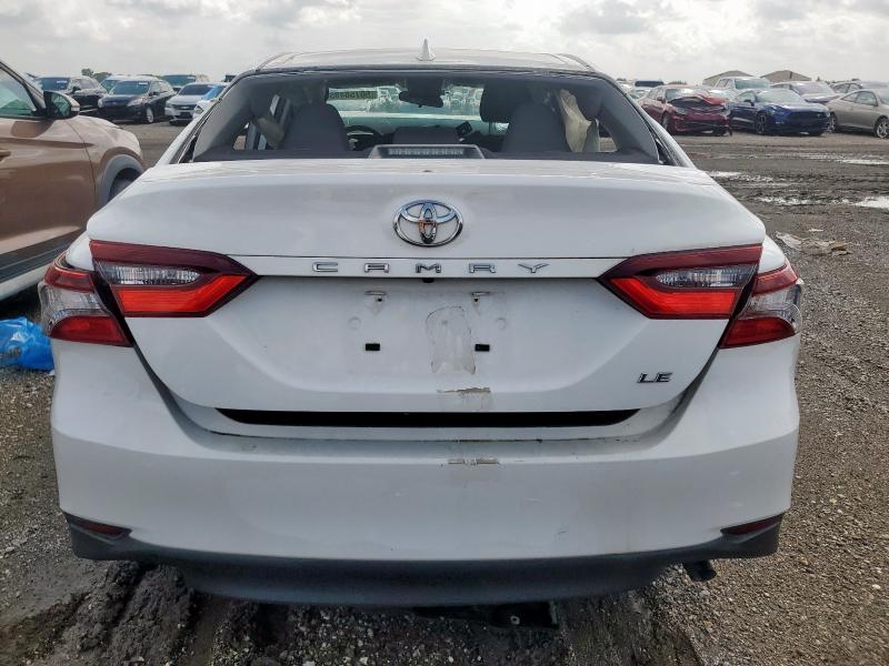  TOYOTA CAMRY 2022 Белый