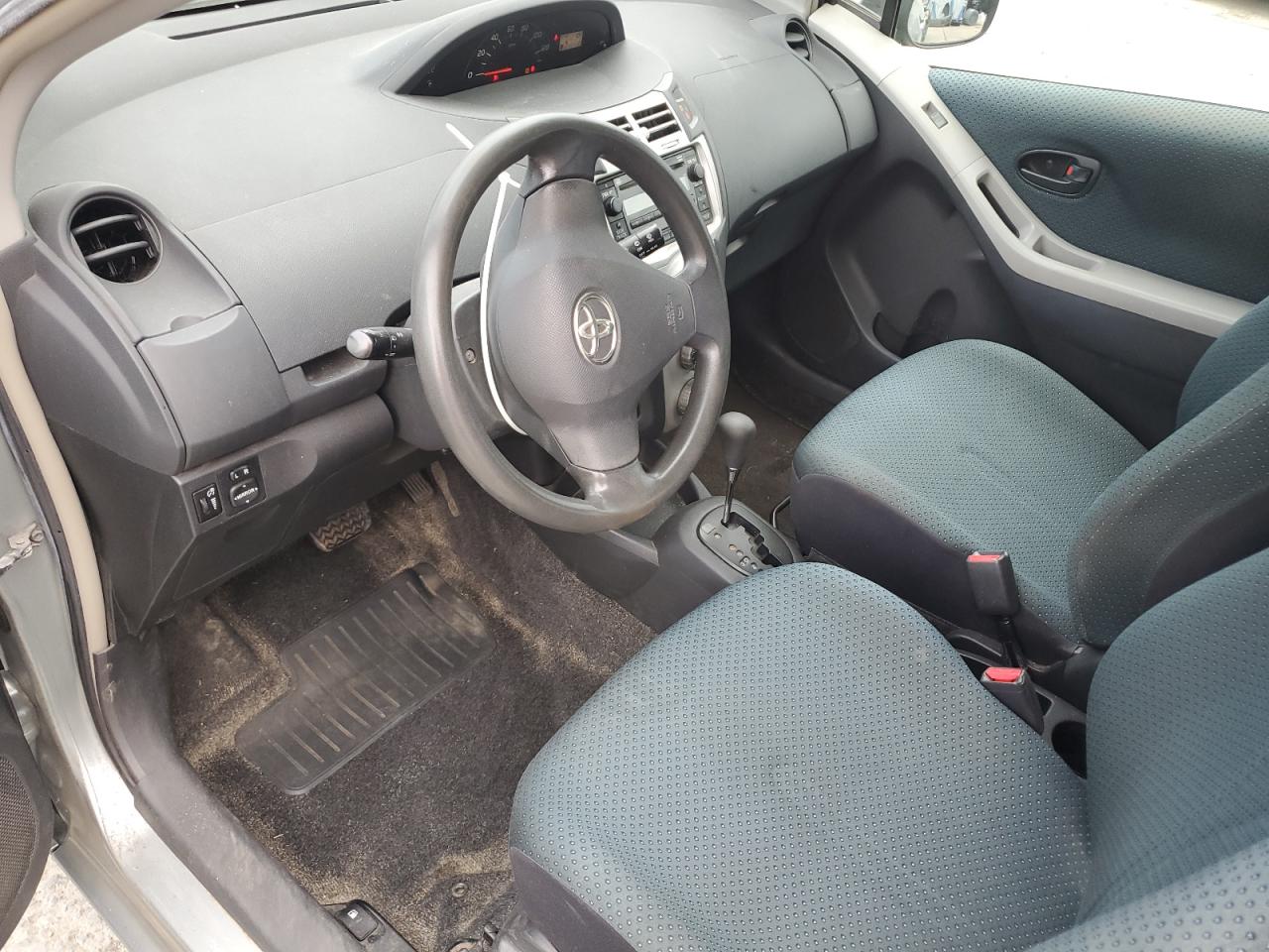 2008 Toyota Yaris VIN: JTDJT923985197823 Lot: 63769215
