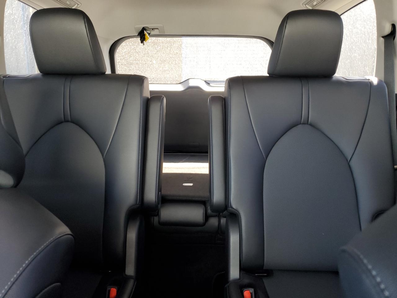 2025 Toyota Grand Highlander Le VIN: 5TDAAAB56SS081103 Lot: 63577055