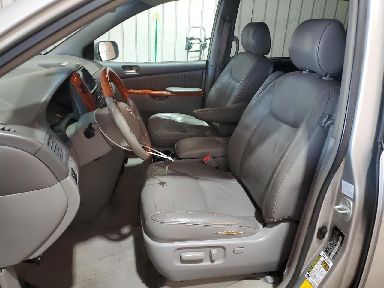 2008 Toyota Sienna Xle VIN: 5TDBK22C28S017896 Lot: 64607985