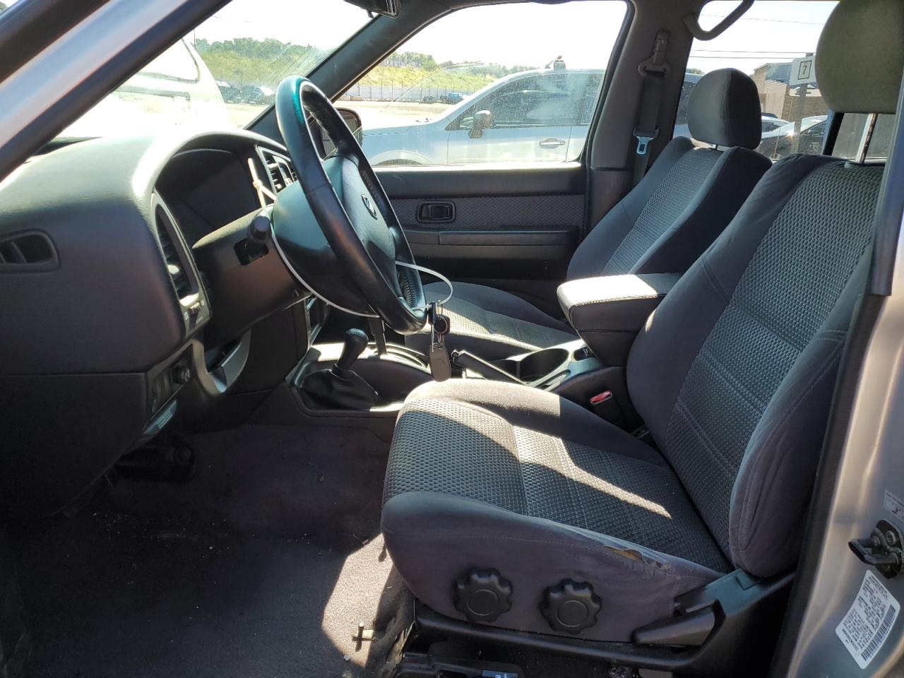 2002 Nissan Pathfinder Le VIN: JN8DR09YX2W742202 Lot: 65625085