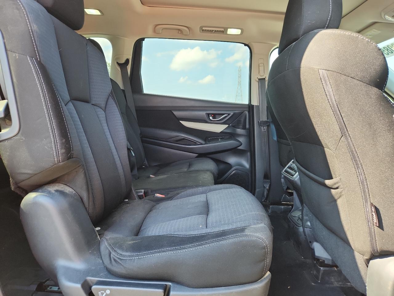 2019 Subaru Ascent Premium VIN: 4S4WMAED1K3436904 Lot: 64030085